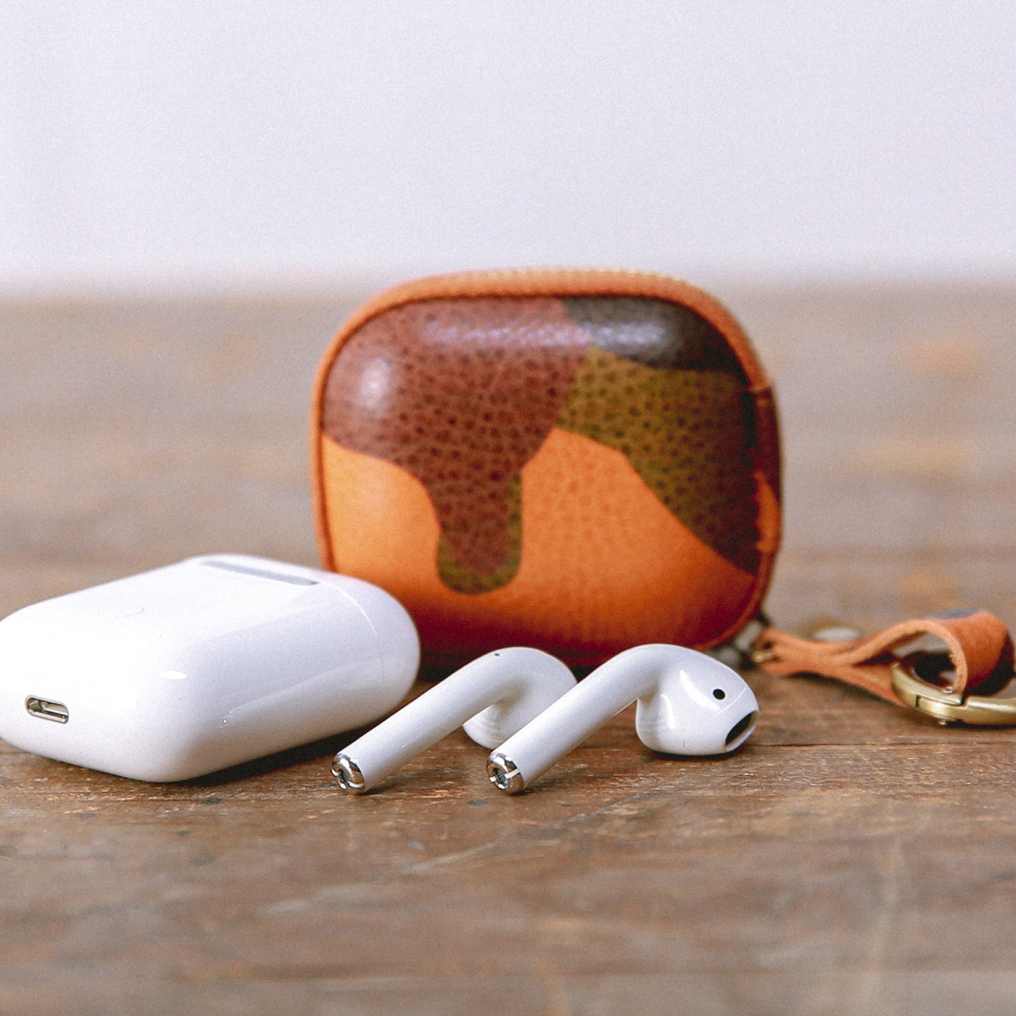 Personalized Leather AirPods PRO Case - LAUREN